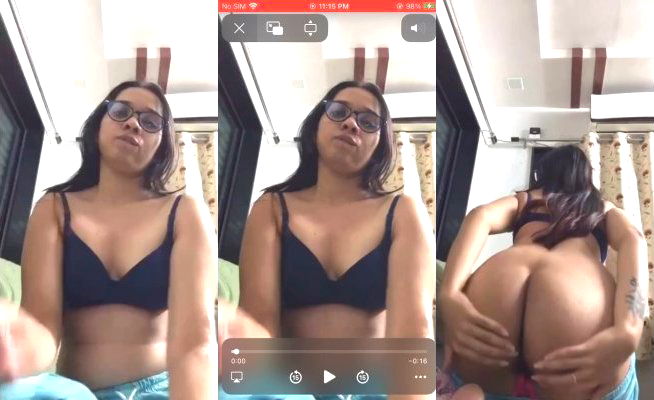 Desi Girl Shows her Ass