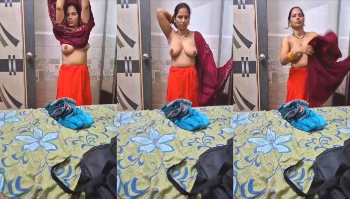 Sexy Desi Wife Boobs Video Capture