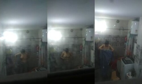 Sexy Desi girl Bathing Capture