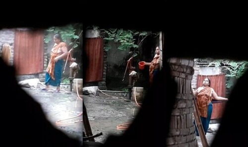 Desi Aunty Bathing Capture