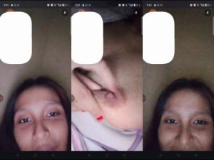 Cute Desi Girl Play With Her Boobs