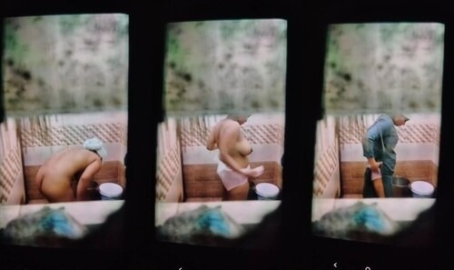 Desi Bhabhi Bathing Capture