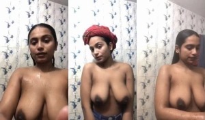 Desi GIrl Bathing part 3