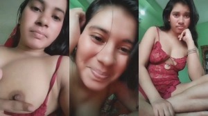 Sexy Desi Girl Shows Boobs Part 2