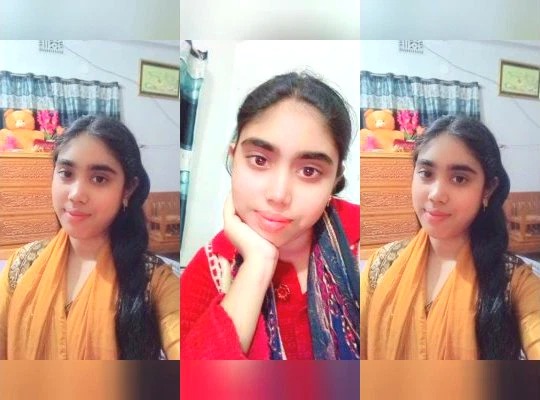 Horny Desi Vlg Girl Shows Boobs